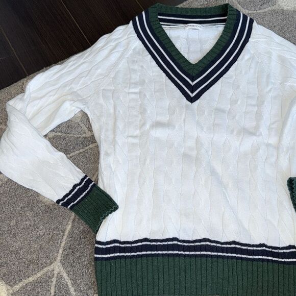Minnie Rose Green and White V-Neck Cable Knit Sweater, XS - Picture 6 of 8